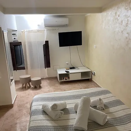 Mini Appartamento” La Casetta” 아파트 코센차